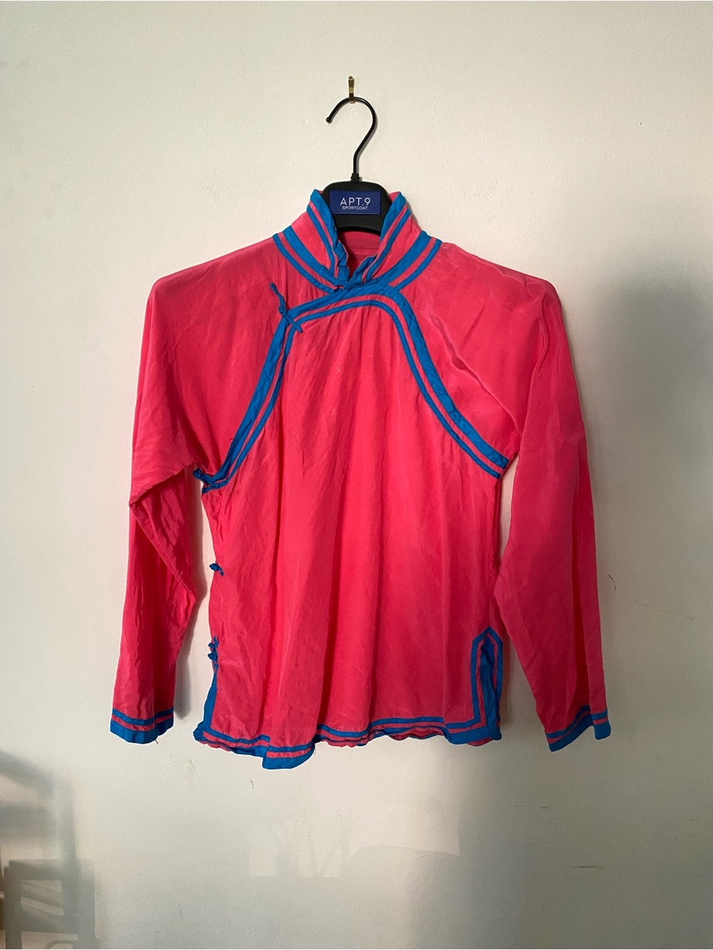 100%silk Chinese style Bright Pink mandarin collar with Blue Trim